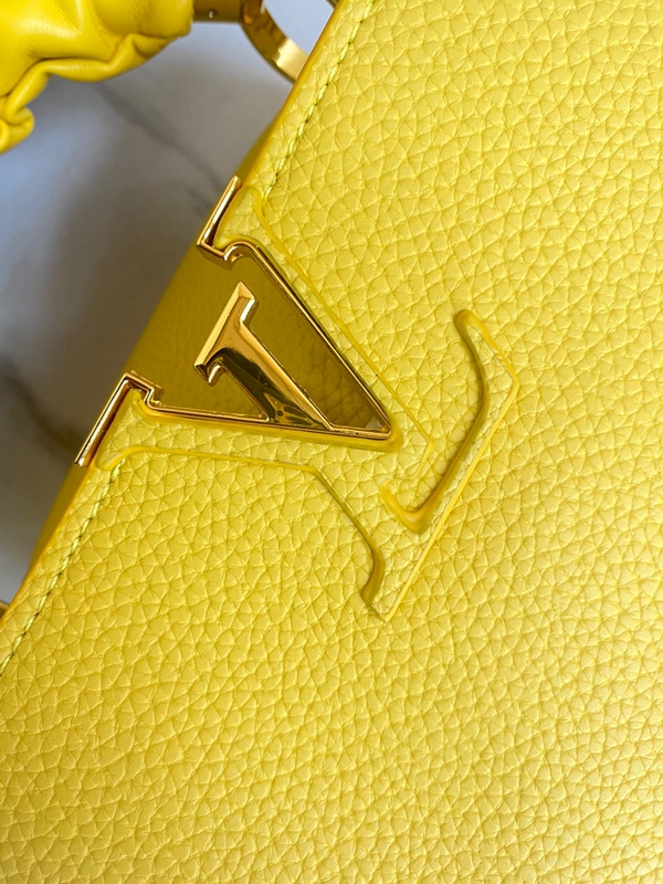 ルイヴィトンバッグ素材ディテール